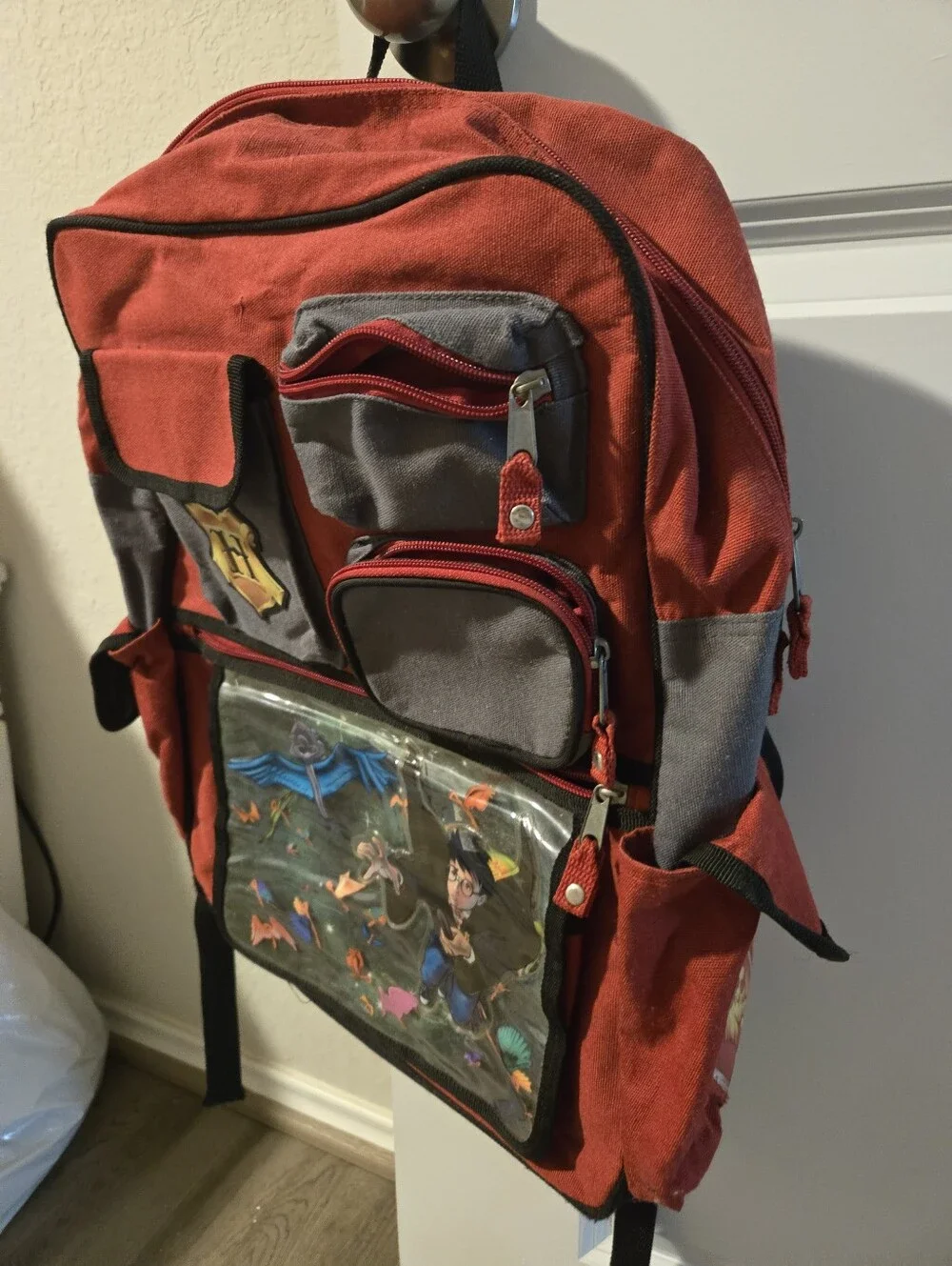 Kid's 2001 Vintage Harry Potter Hogwarts Backpack.